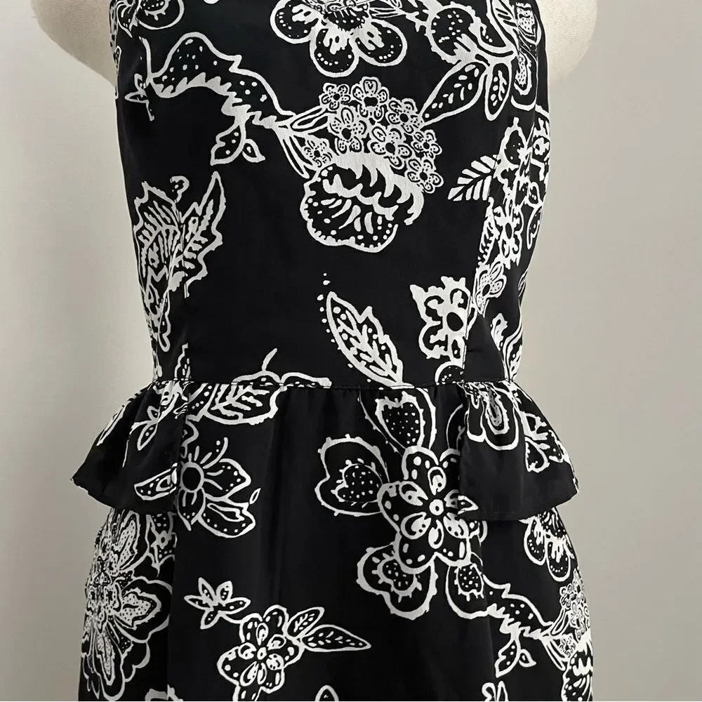 American Eagle Black & White Floral Peplum Dress Size 4 - Picture 4 of 15